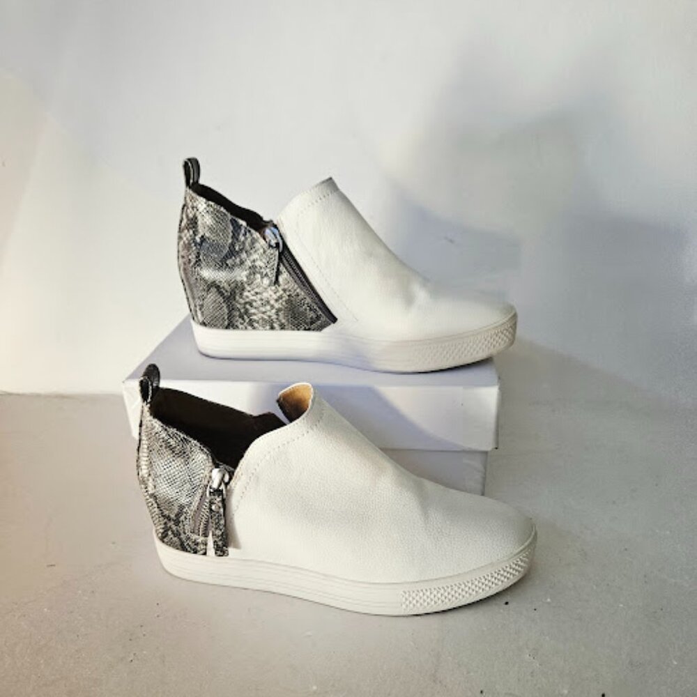 Susina Adara Women’s Leather Snake Print High Top Shoes Size 8.5